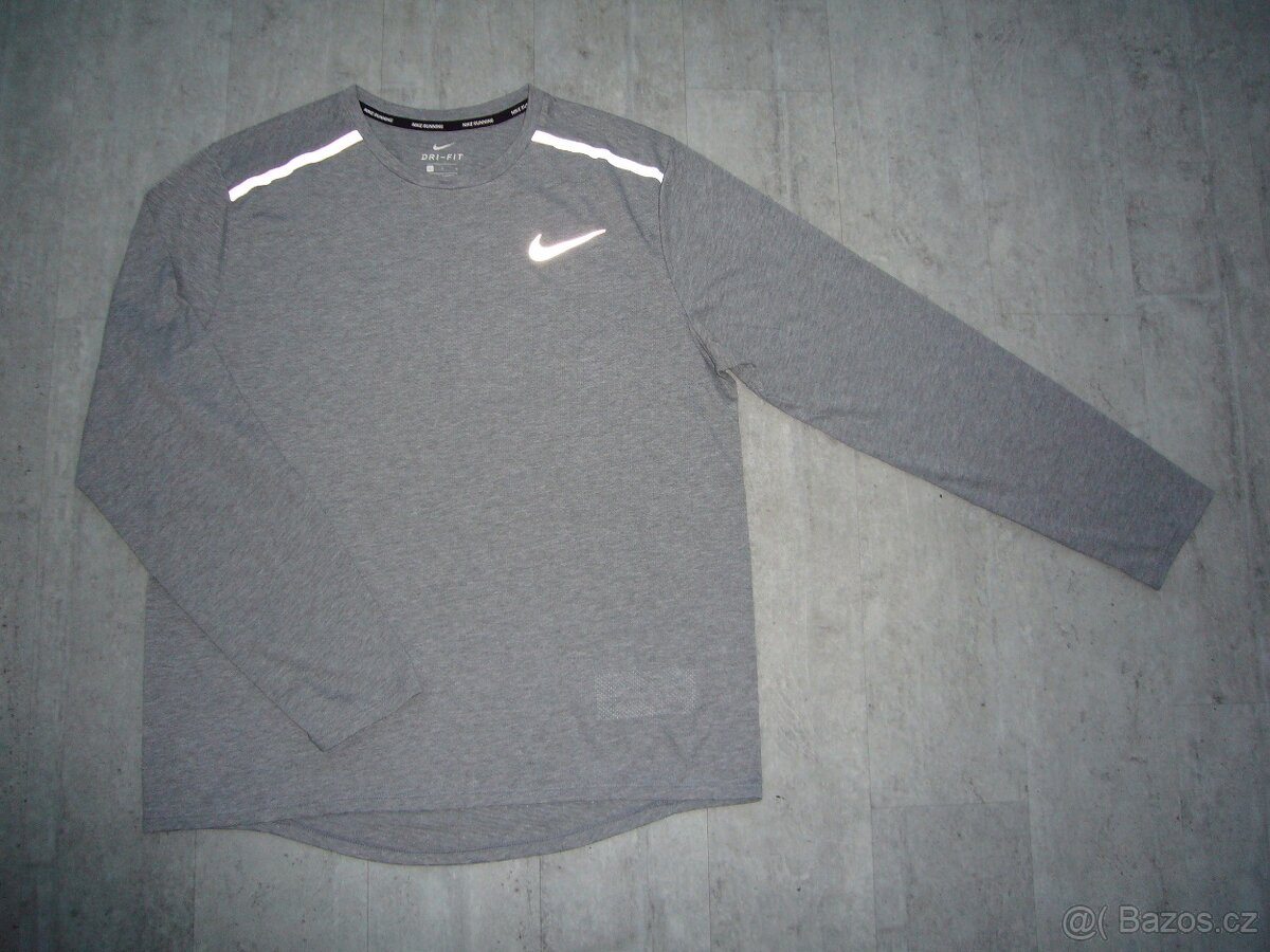 TRIČKA NIKE A SPYDER VEL. 165-M-L