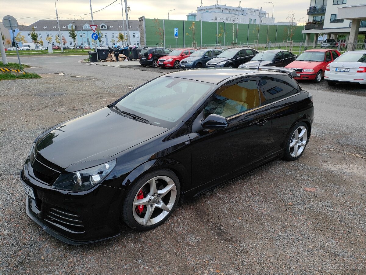 Opel Astra GTC 250Hp