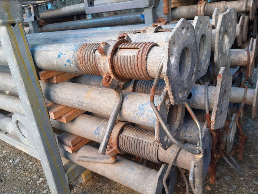 Stropní podpěry, stojky d.max. 400cm, 20kN - starší typ