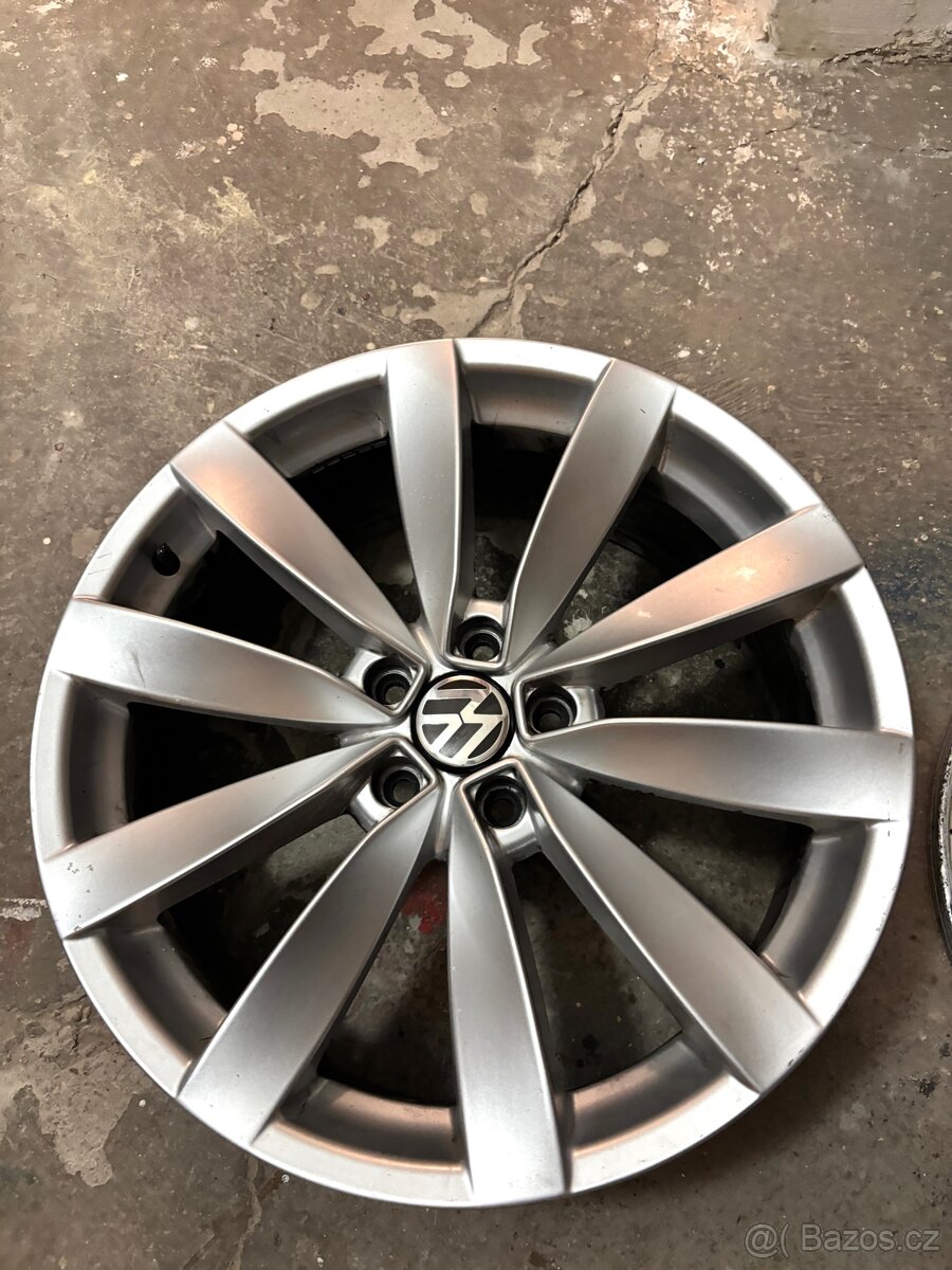 Originál VW alu Lugano R19