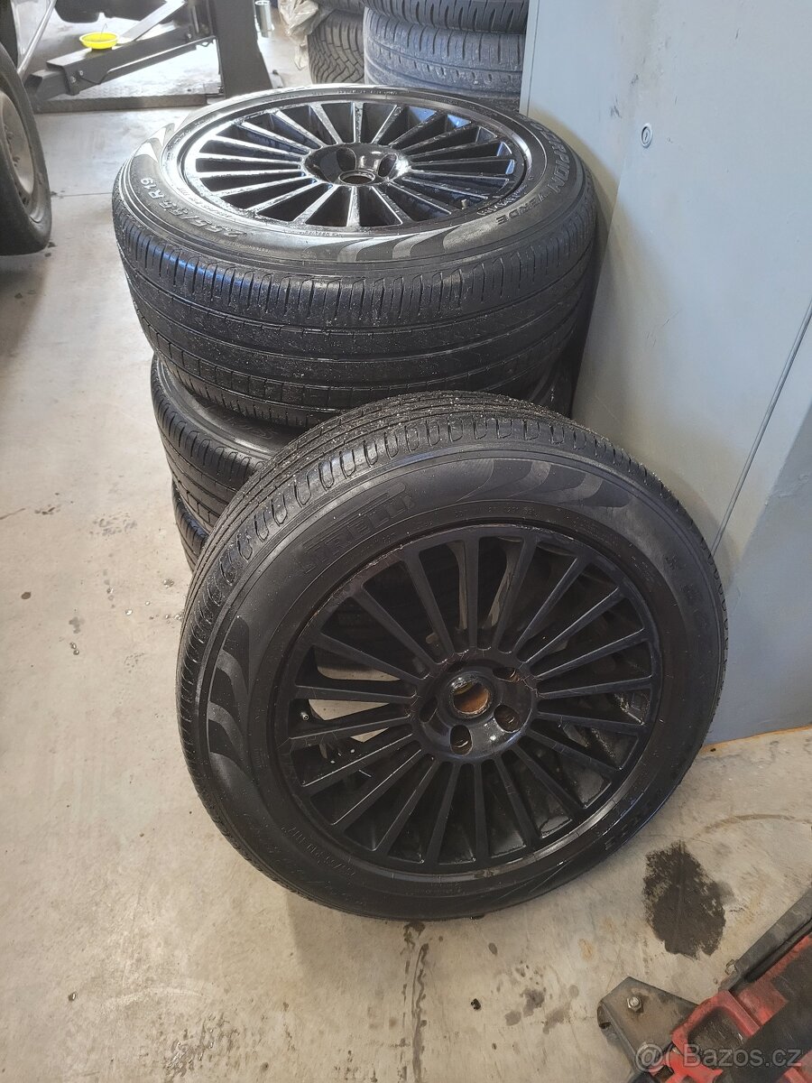 prodám 4x letní pneu Pirelli Scorpion Verde 255/55 R19