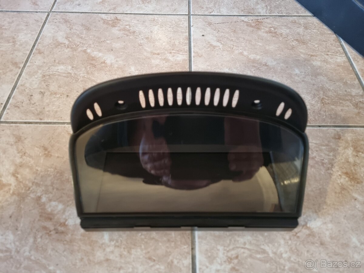 display BMW E61 velký / malý