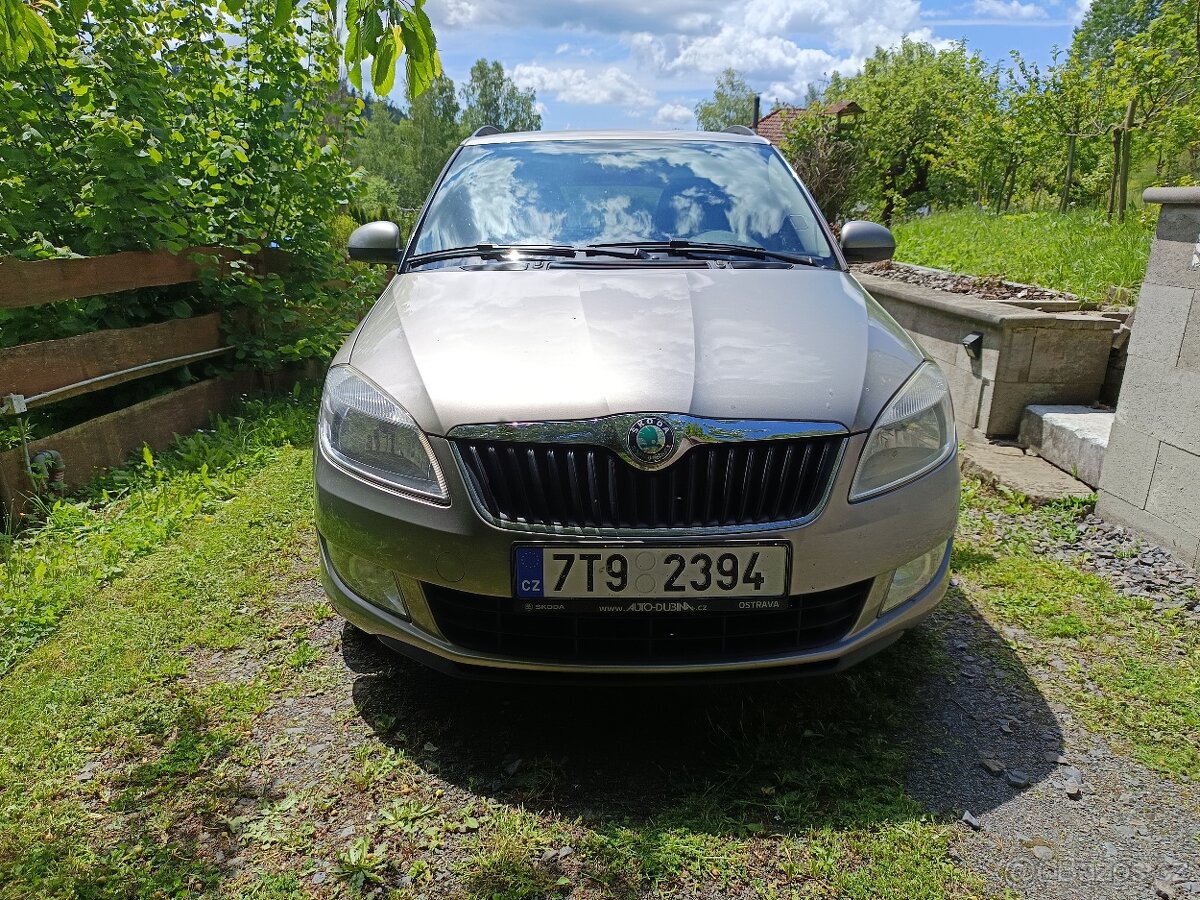 Prodám Fabia 2 kombi 1,4 MPI, 63 kW, r.v. 2012