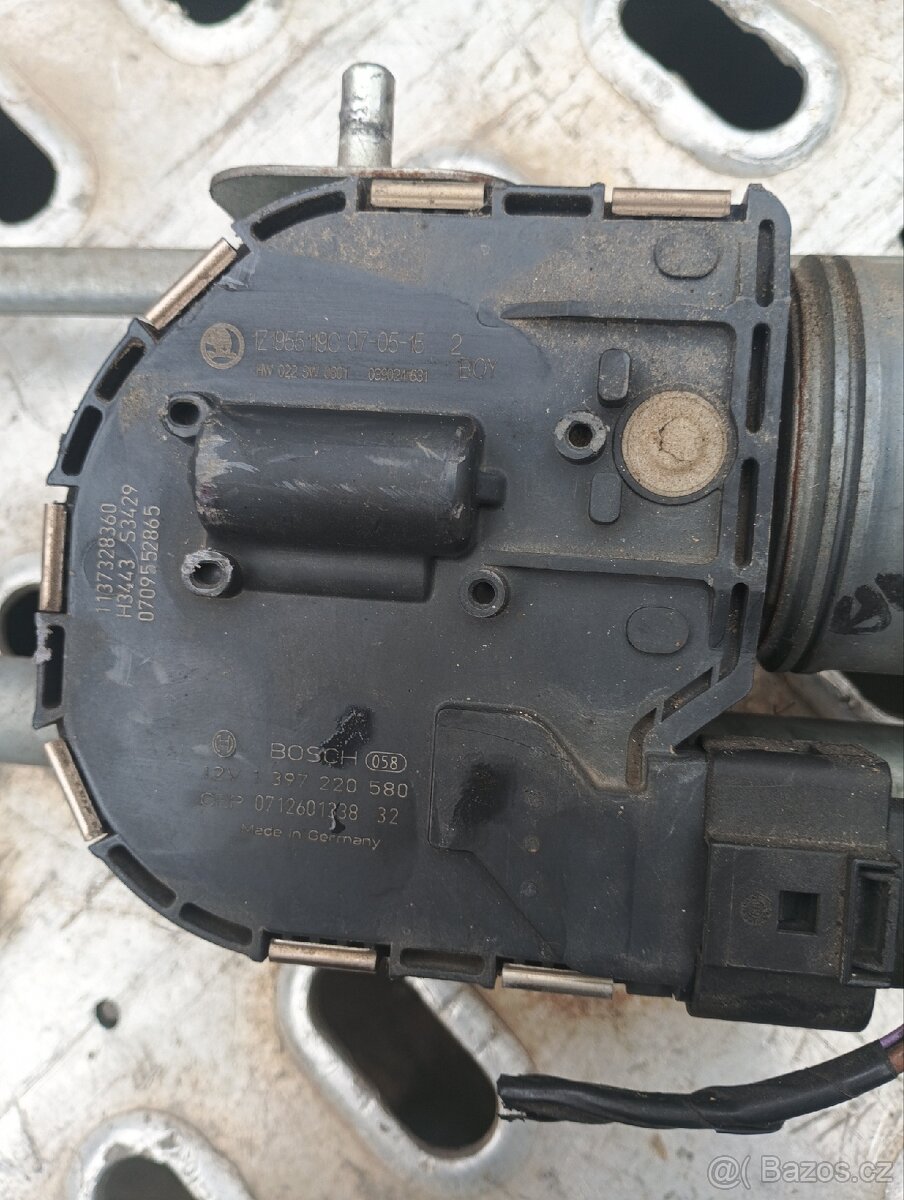 Škoda Octavia 2 mechanismus stěračů