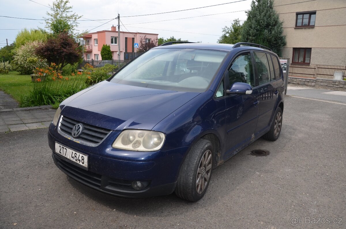 Volkswagen Touran 1.9 TDi 77kw REZERVACE DO 4.7.
