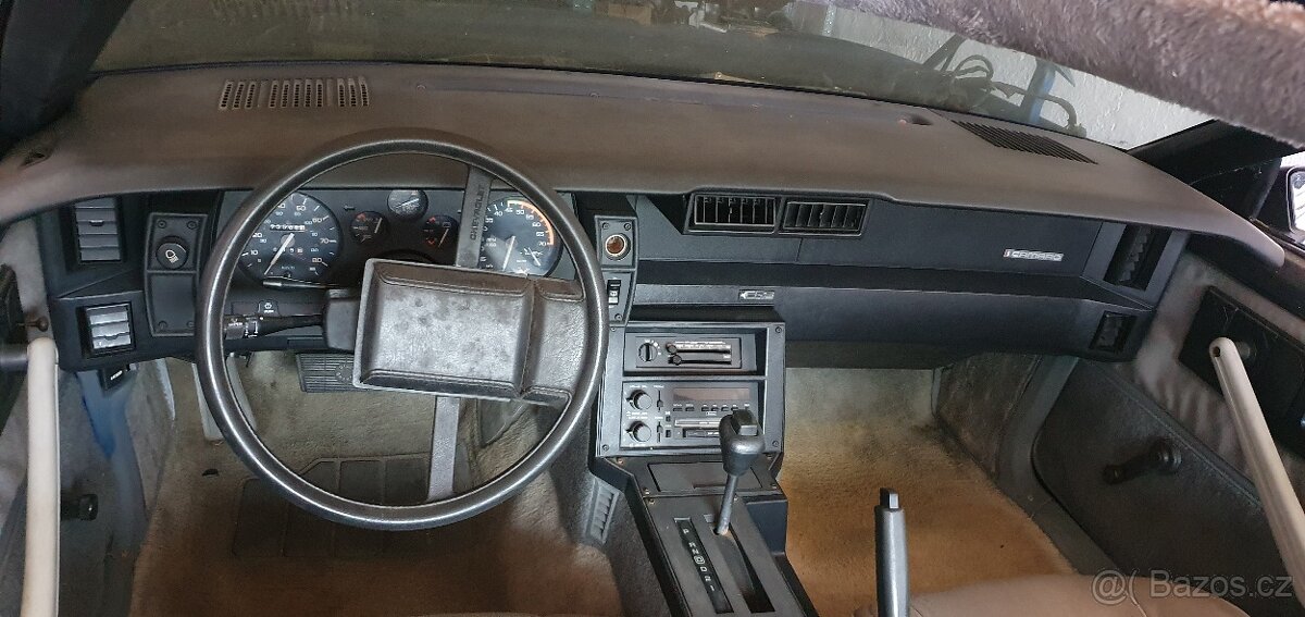 Chevrolet Camaro 1987 na stavbu