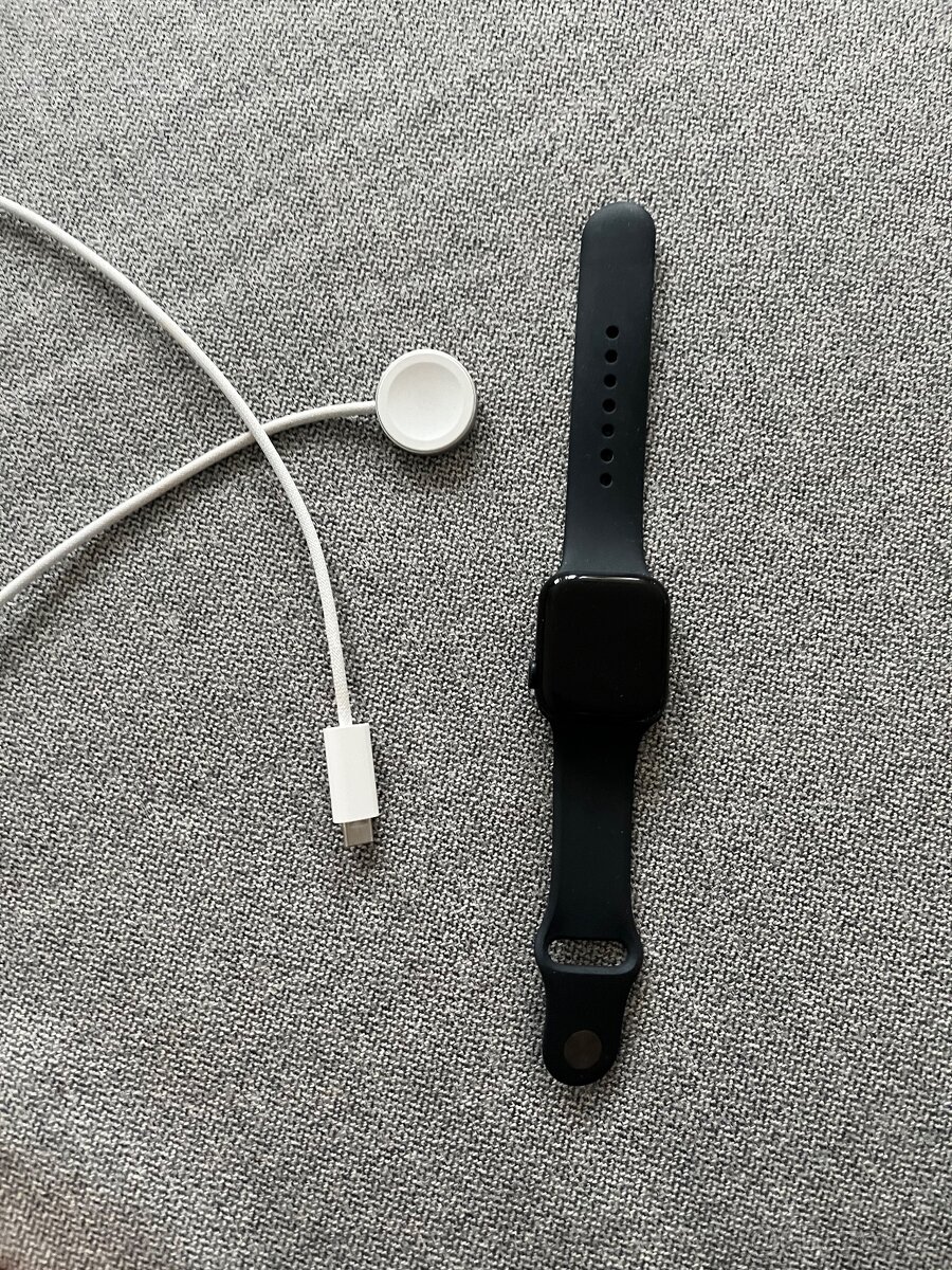Apple Watch SE GPS 40mm 2024