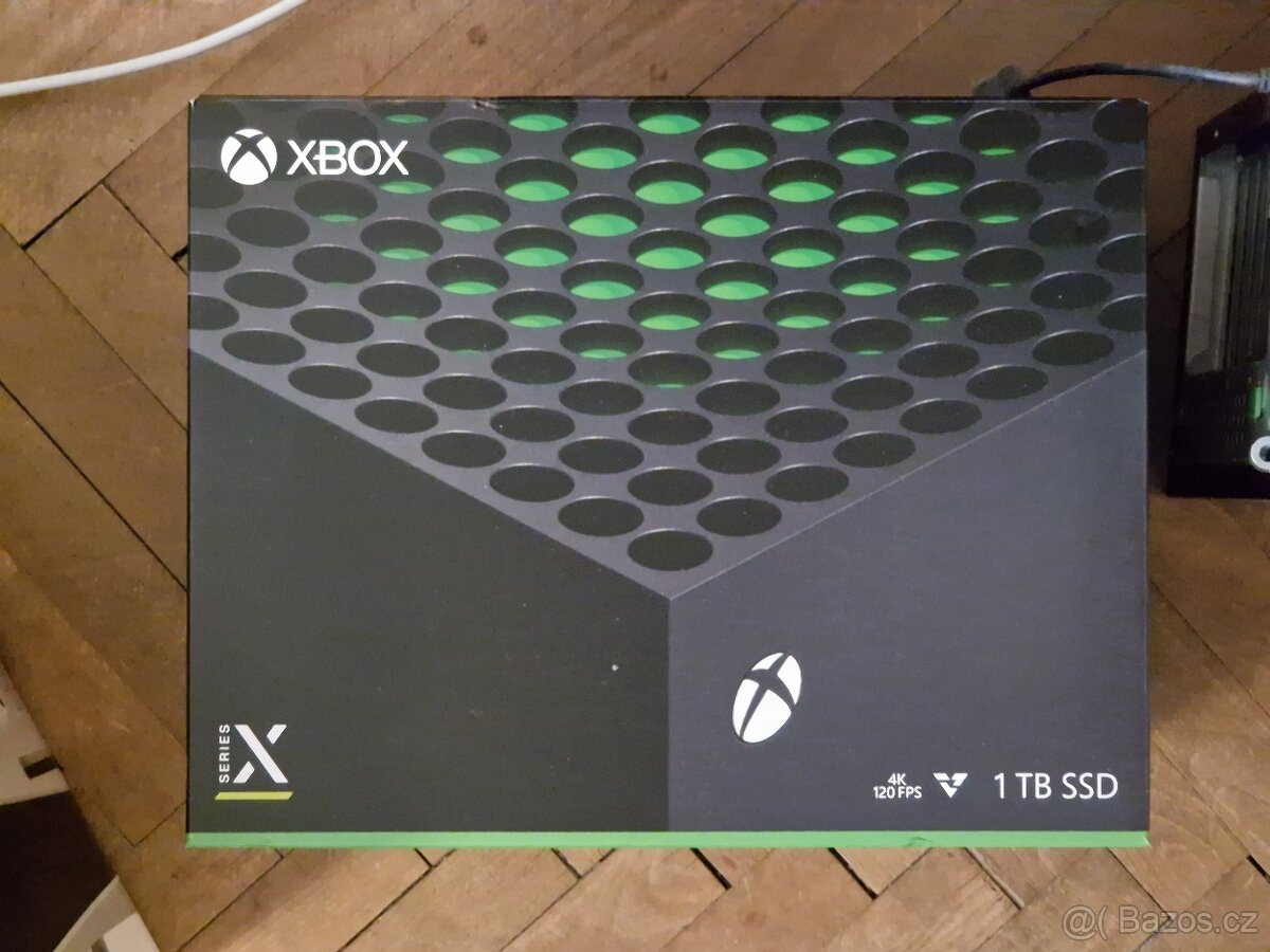 Xbox Series X 1TB s mechanikou, záruka do 11/2027