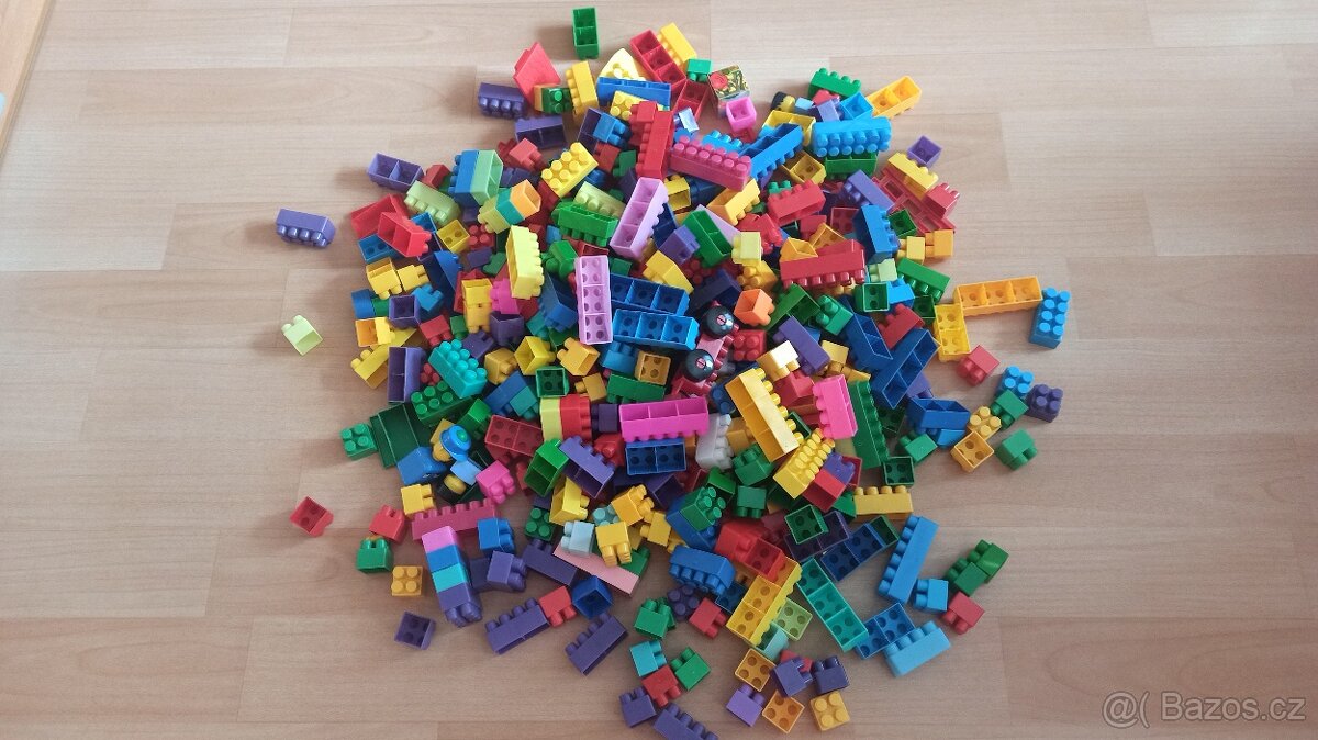 Mega Bloks kostky