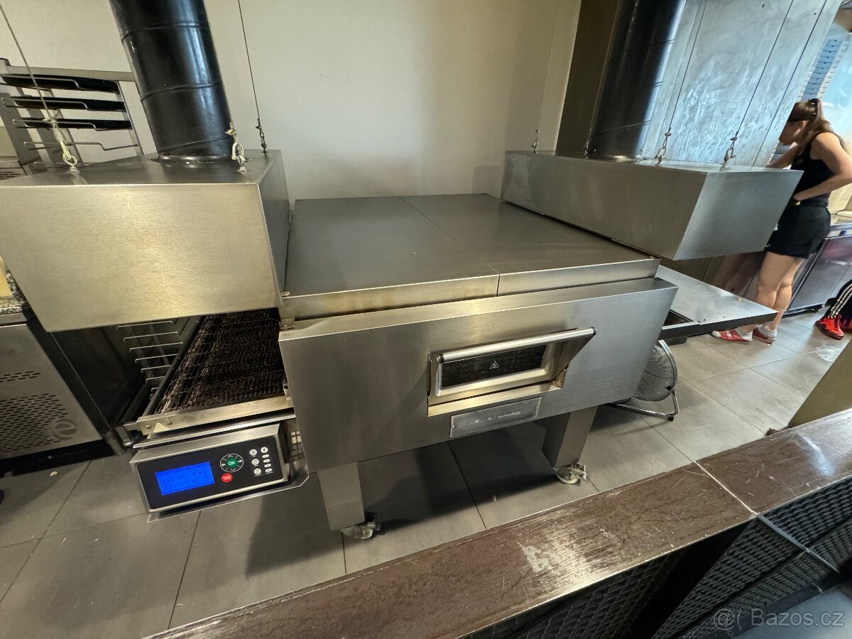 Pizza pec Moretti Forni T97E - pásová