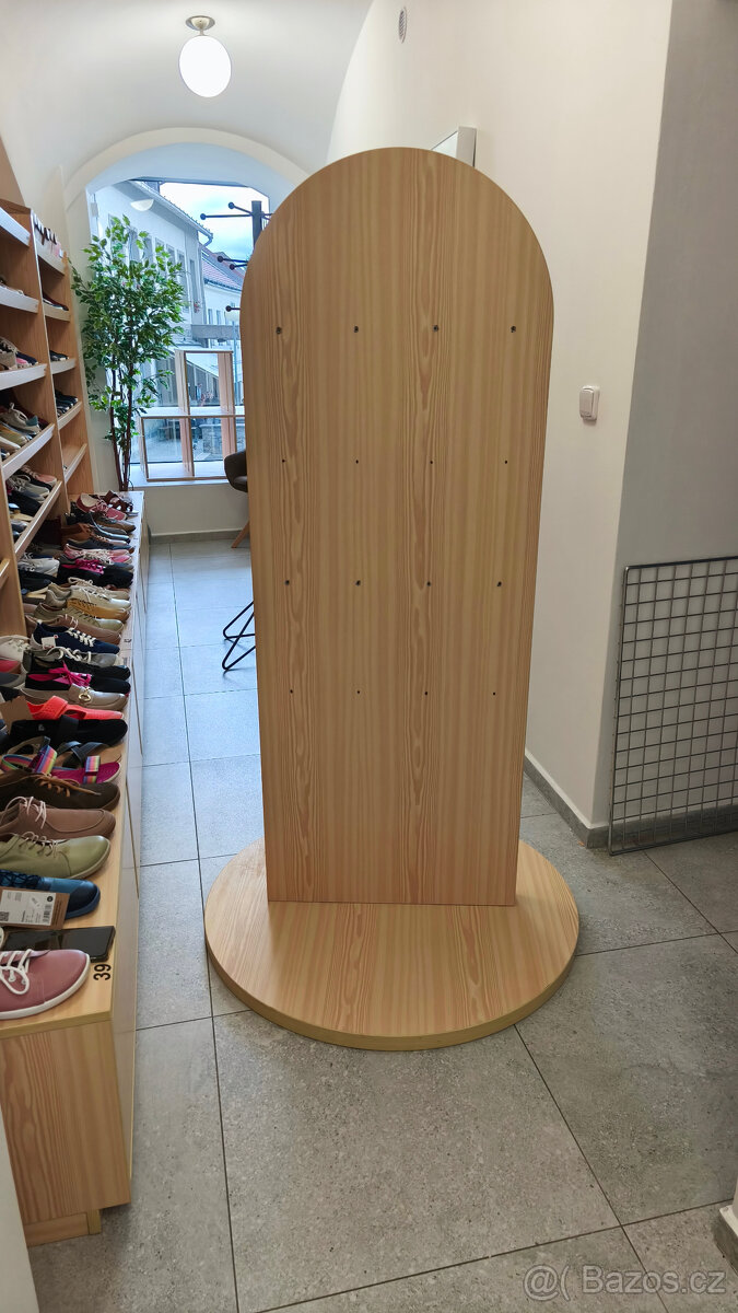 Prodejní stojan + stolek + police