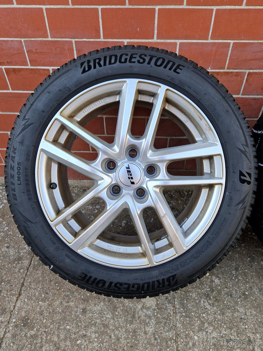 5x112 r17 et45 disky kola skoda octavia 4 IV alu 205 55 17