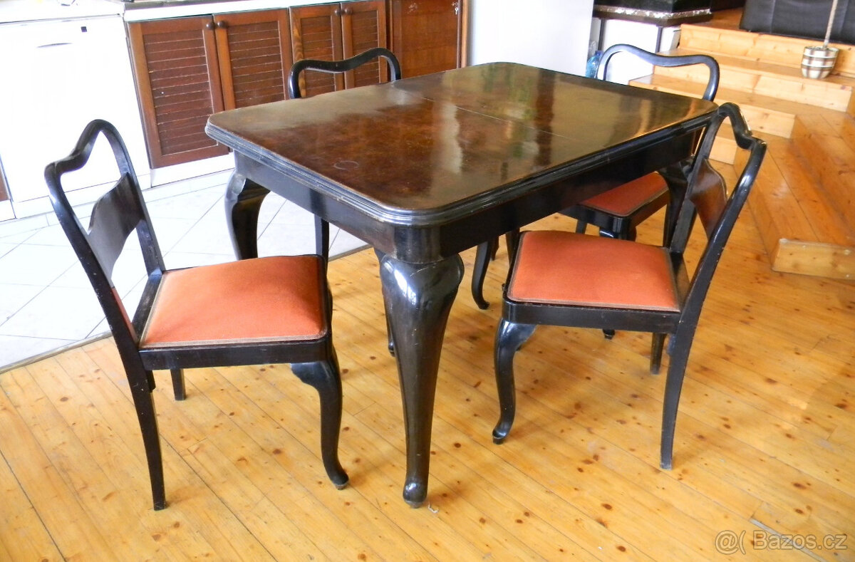 Starožitný nábytek,