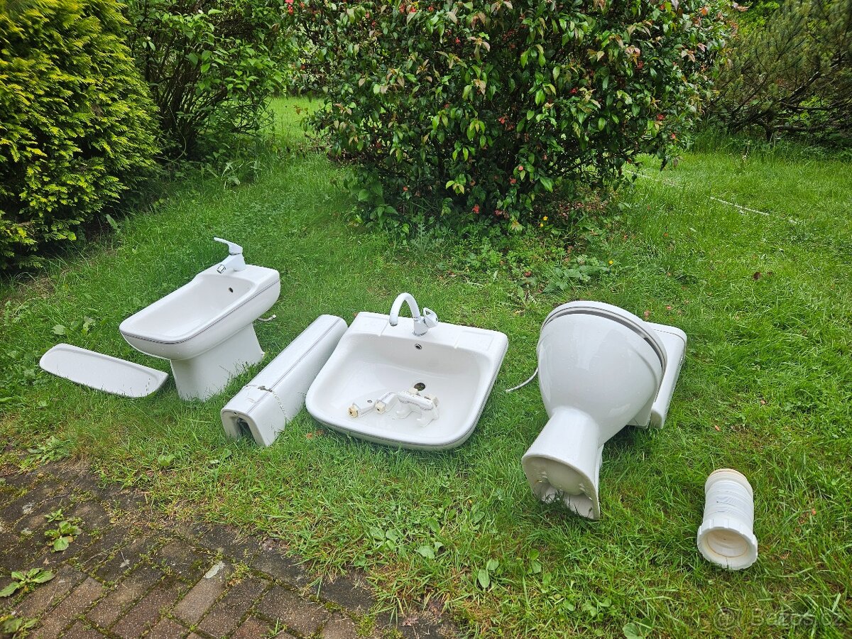 Koupelna - WC Jika Lyra plus, umyvadlo, bidet