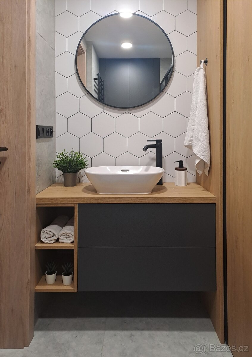 Obklad bílý hexagon