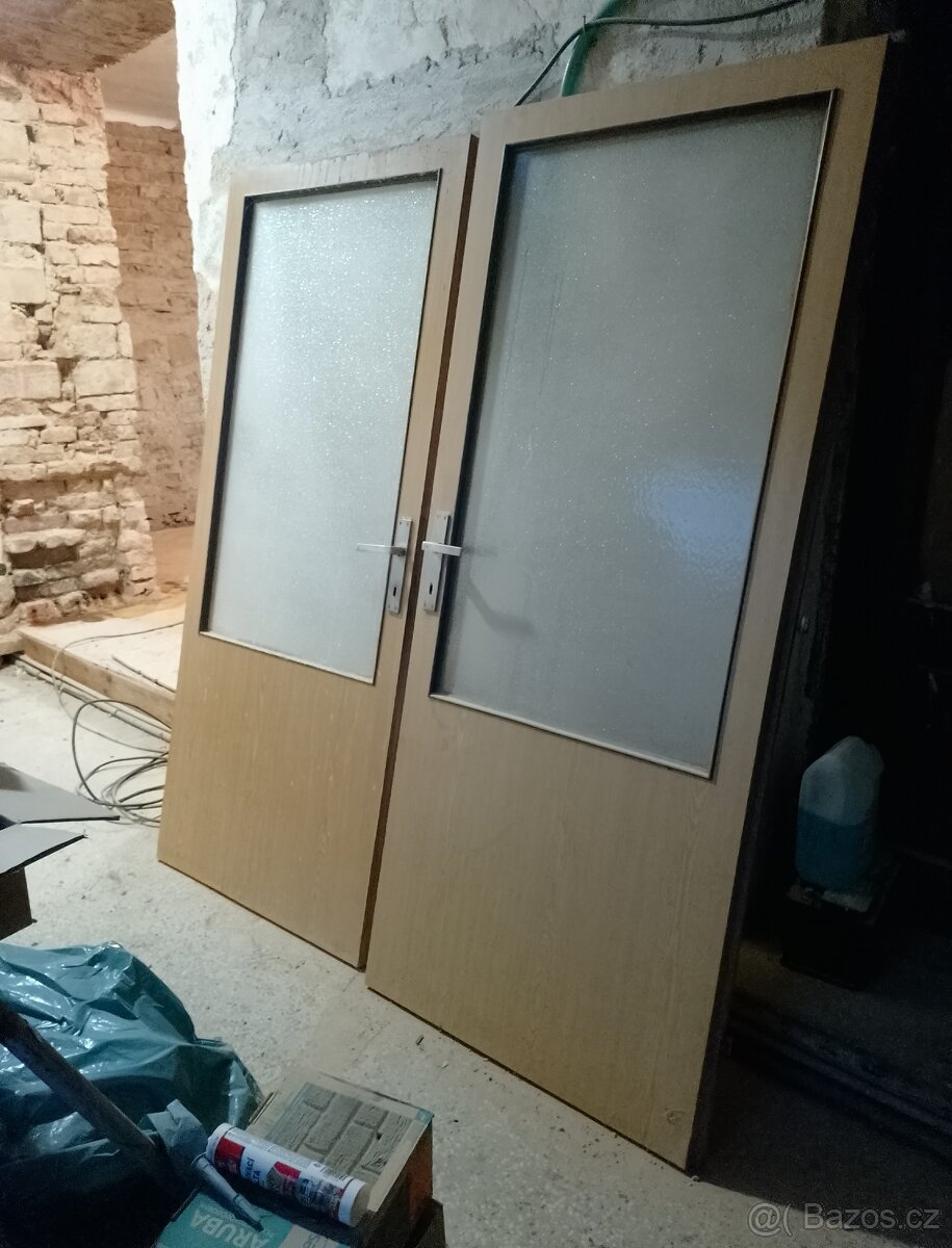 Prosklene interierove dvere 80cm