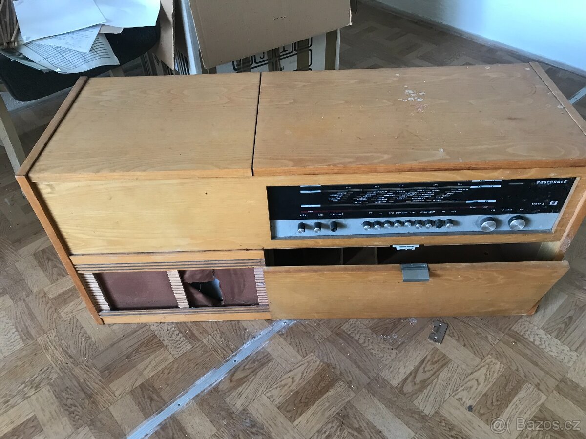 Starožitné rádio