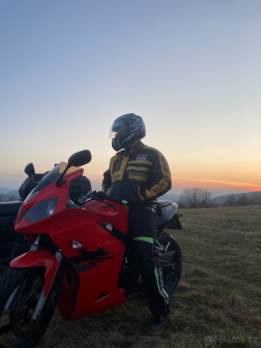Daelim Roadwin 125 r