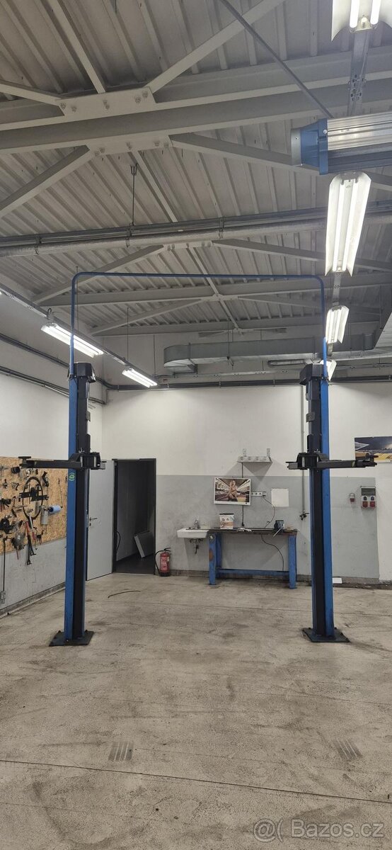 2 sl. zvedák Nussbaum Smart Lift 2.40 SL 4000kg, hever
