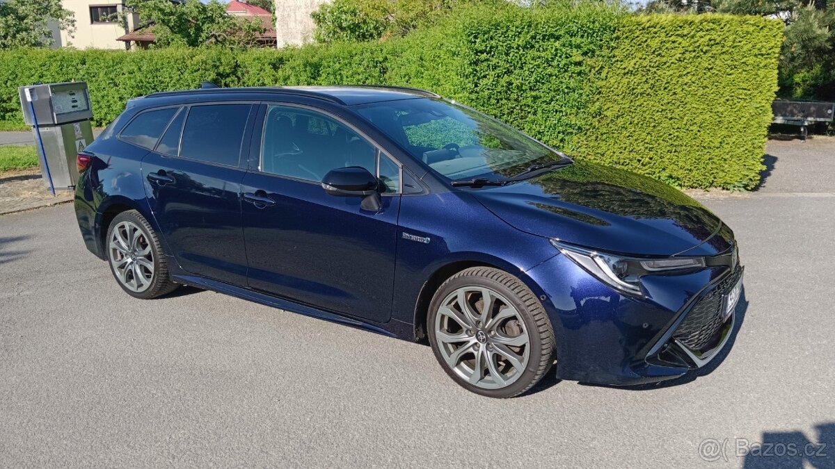 Toyota Corolla 2.0 HYBRID GR odpočet DPH