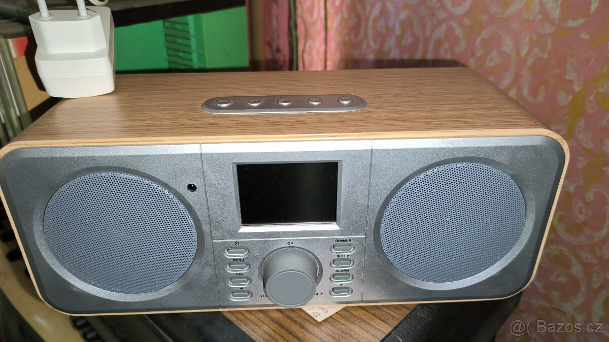Rádio s Wifi (internetové) a Bluetooth - světlé, béž.-stříb.
