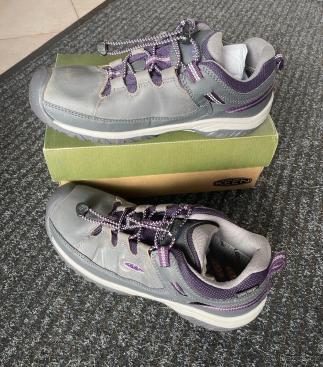 Keen (Targhee low WB), nové 39 (25,5 cm)