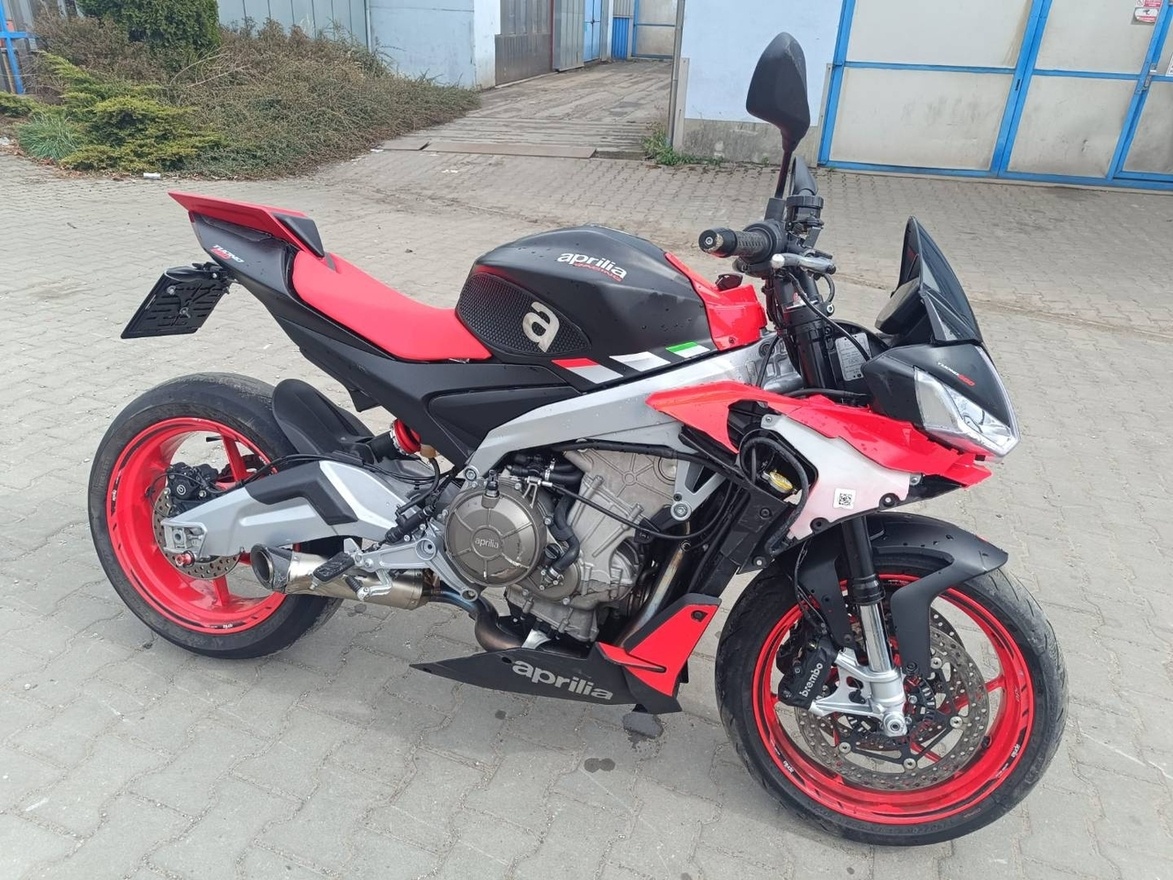 Aprilia Tuono 660