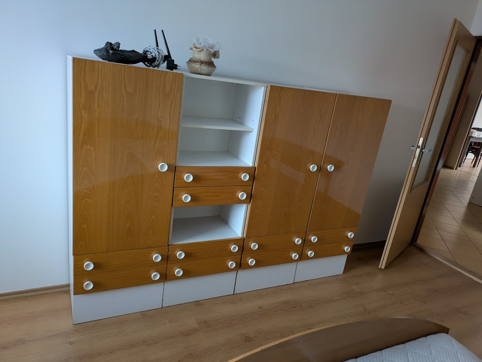 Sestava samostatných skříněk