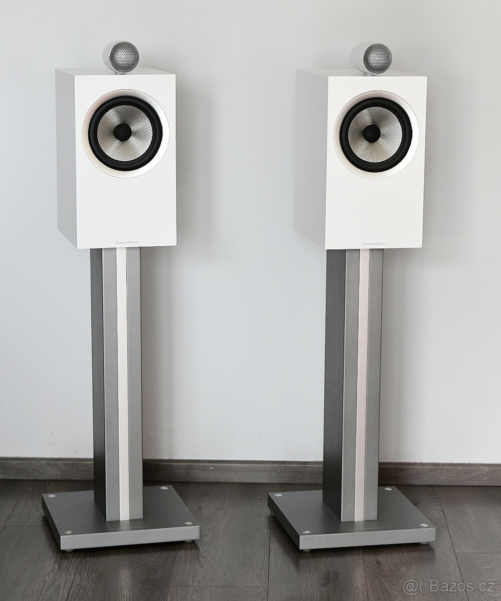 Bowers & Wilkins 705 S2 a stojany FS 700 S2