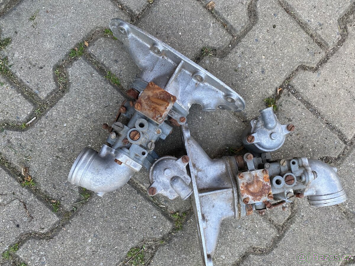 2 x karburátory Wartburg s přírubou