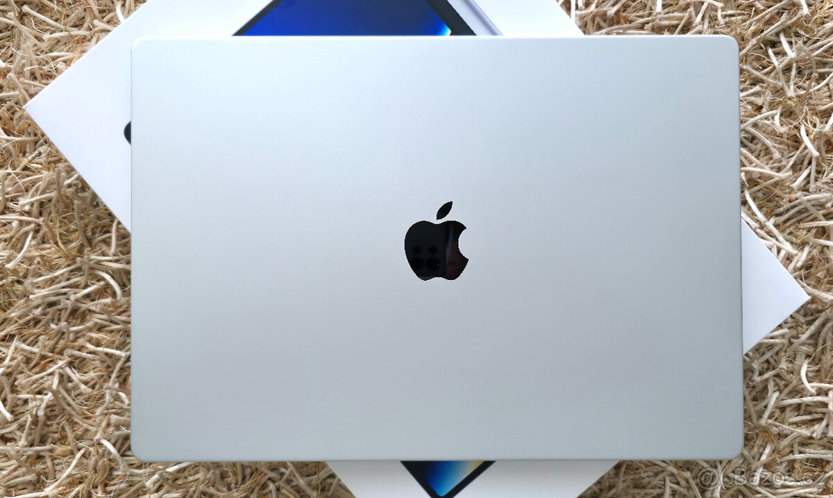 Apple Macbook Pro M2 Pro 16" 32GB / 1TB stribrny 12/19 jade