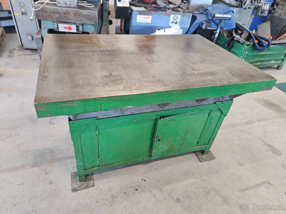 Litinová - rovnací - svářecí deska 1500x1000x100