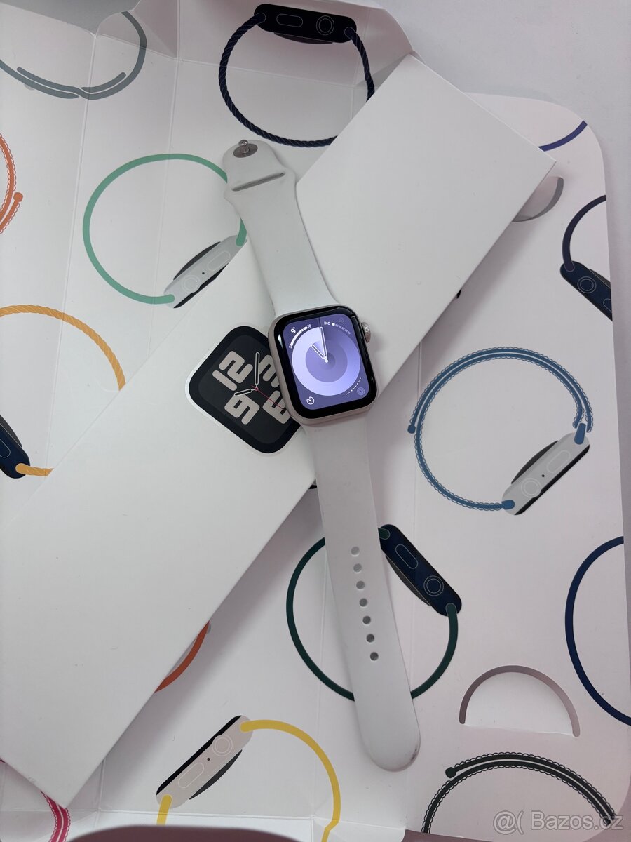 Apple watch SE - 2.generace, 40mm