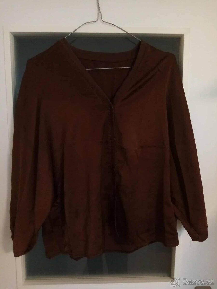 Saténová halenka  vel. M