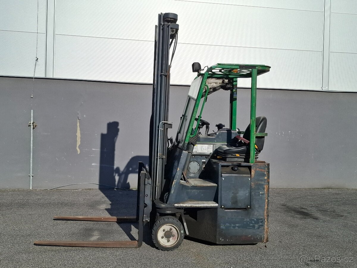 Čtyřcestný vozík Combilift C3000CB , 3 t diesel,pozicioner