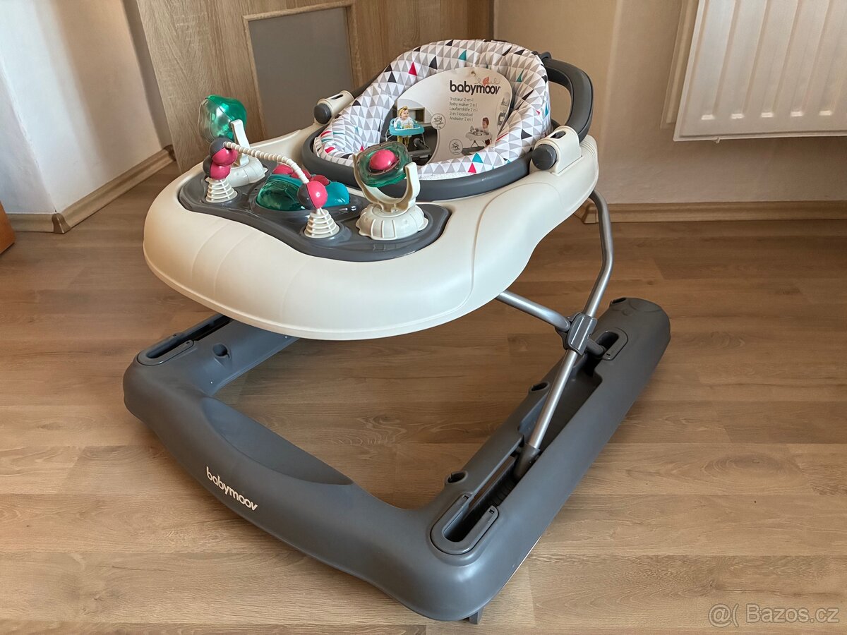 Nové chodítko Babymoov 2v1
