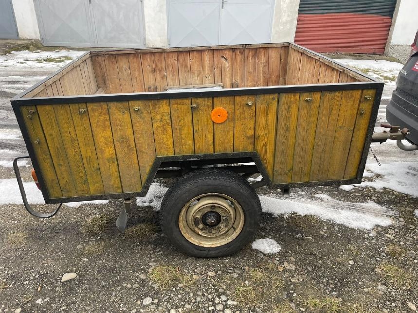 Nákladní přívěs za OA