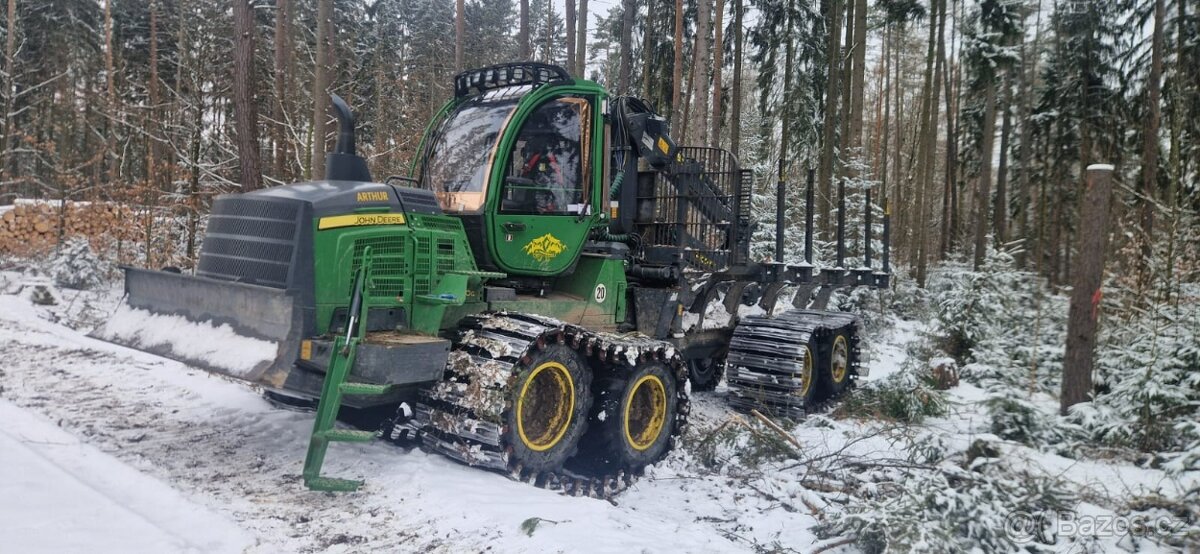 Vyvážecí souprava JOHN DEERE 1110G radlice