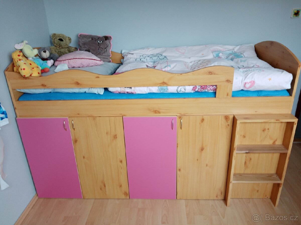 Dětská postel