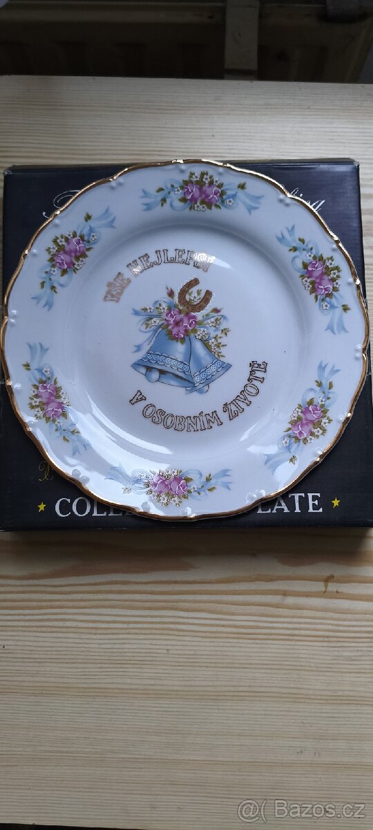 Porcelánový talíř