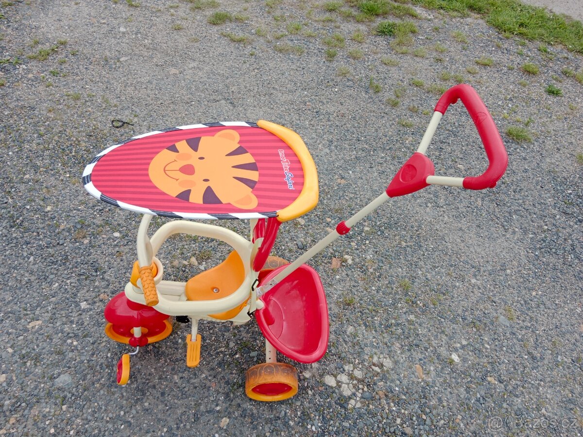 tříkolka s vodící tyčí