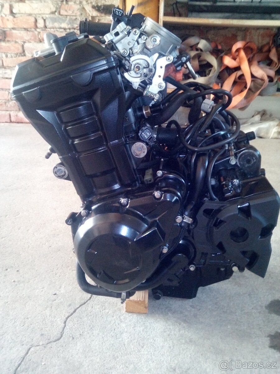 kompletní motor kawasaki z1000 rv.2010 - 2013