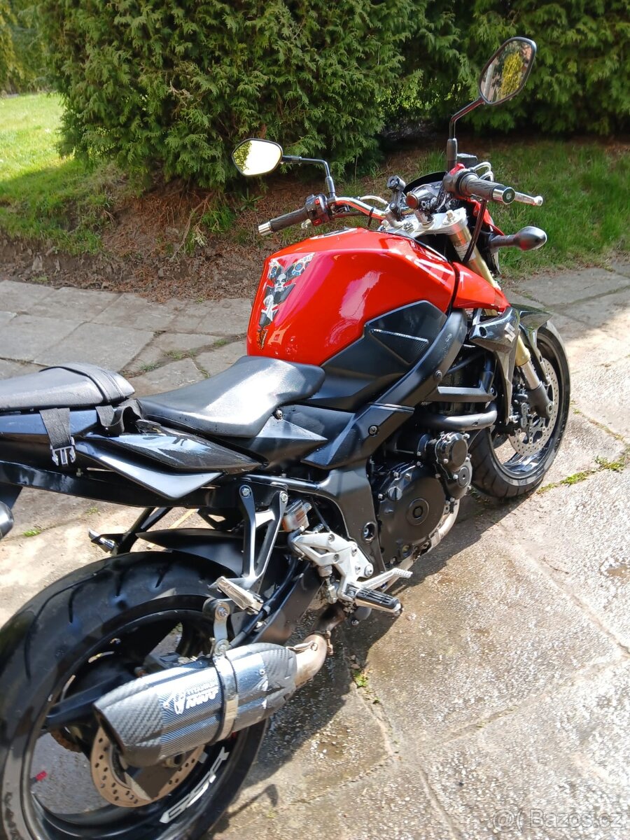 SUZUKI GSR750 r.v. 2012 typ C511