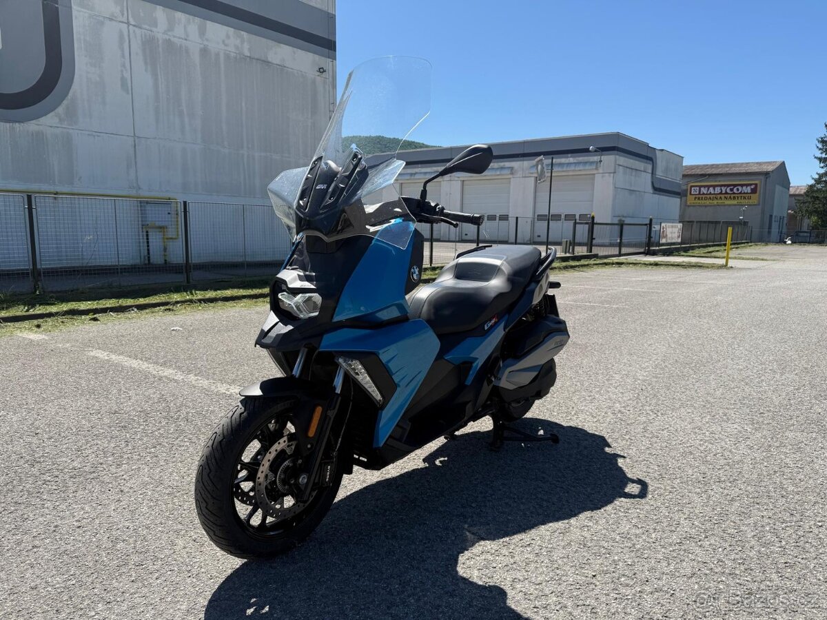 BMW C400X
