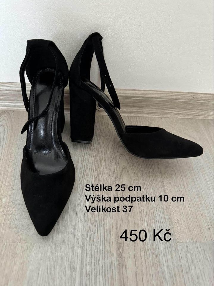 Černé lodičky