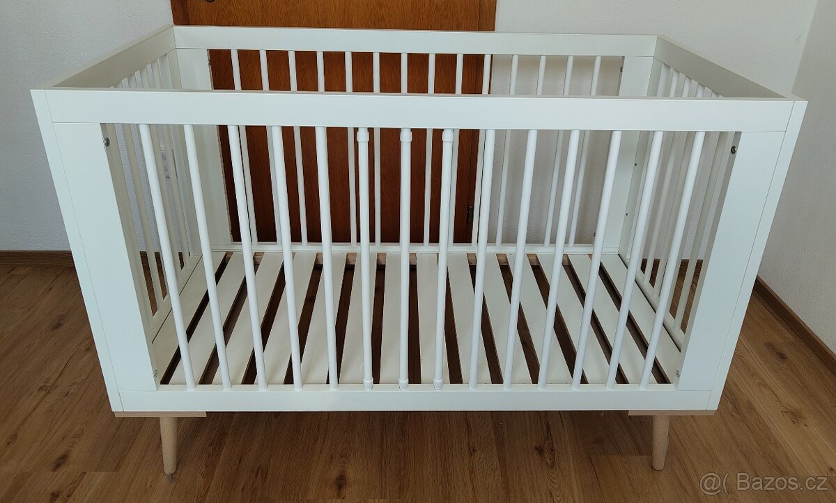 Dřevěná postýlka SOFIE 120x60cm (KLUPS) + matrace
