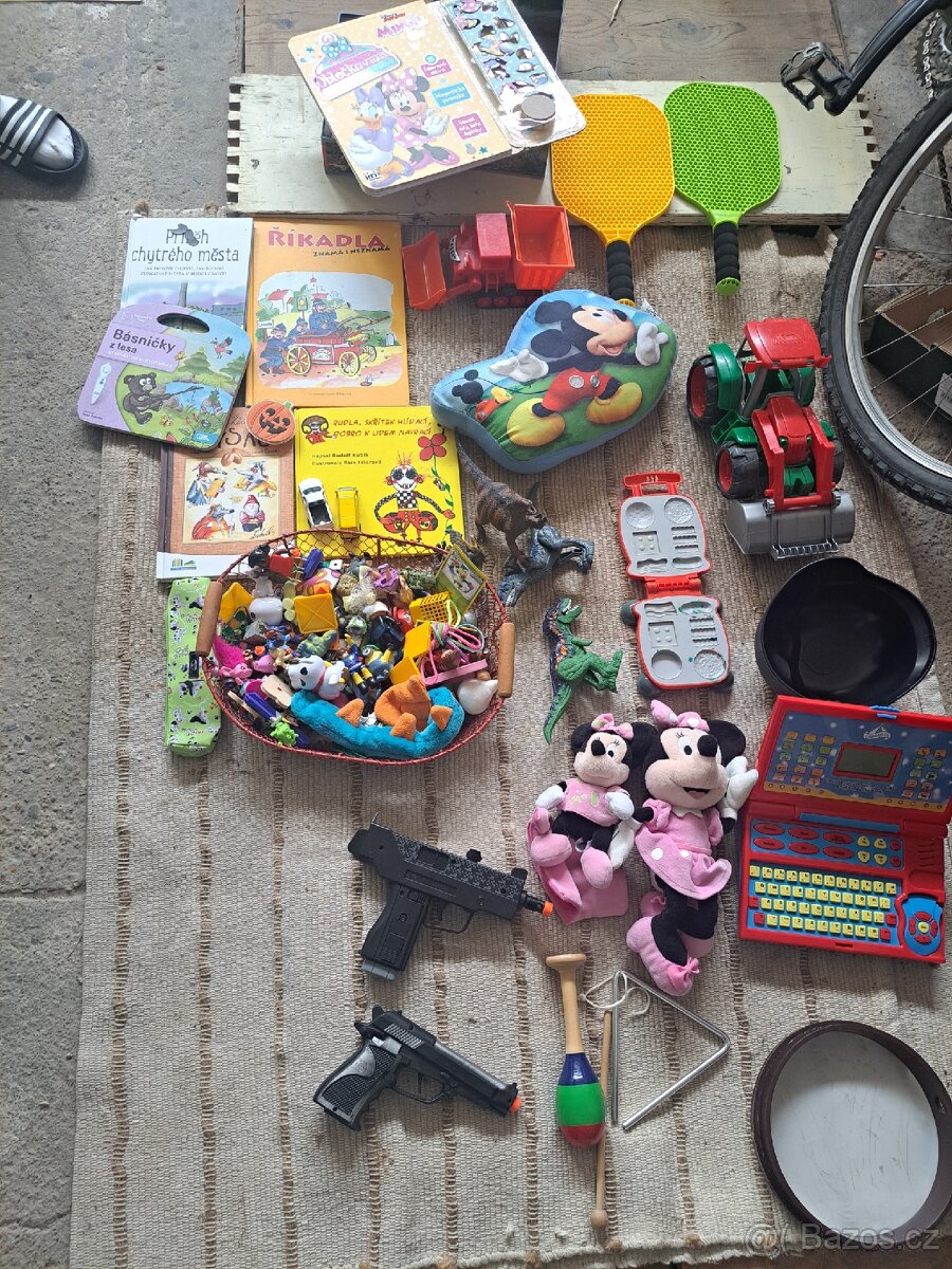 Dětské hračky všeho druhu