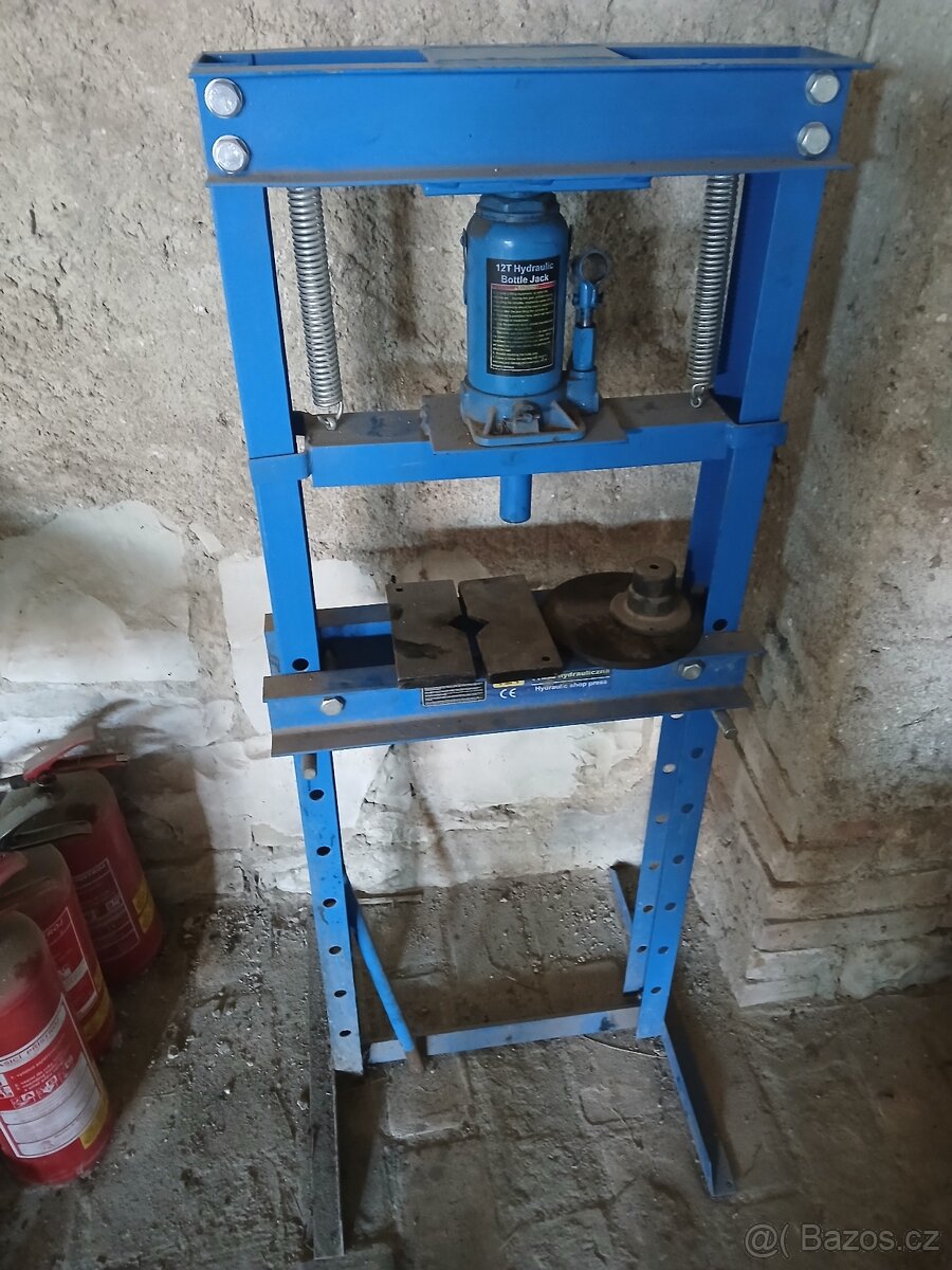 Hydraulický lis 12t