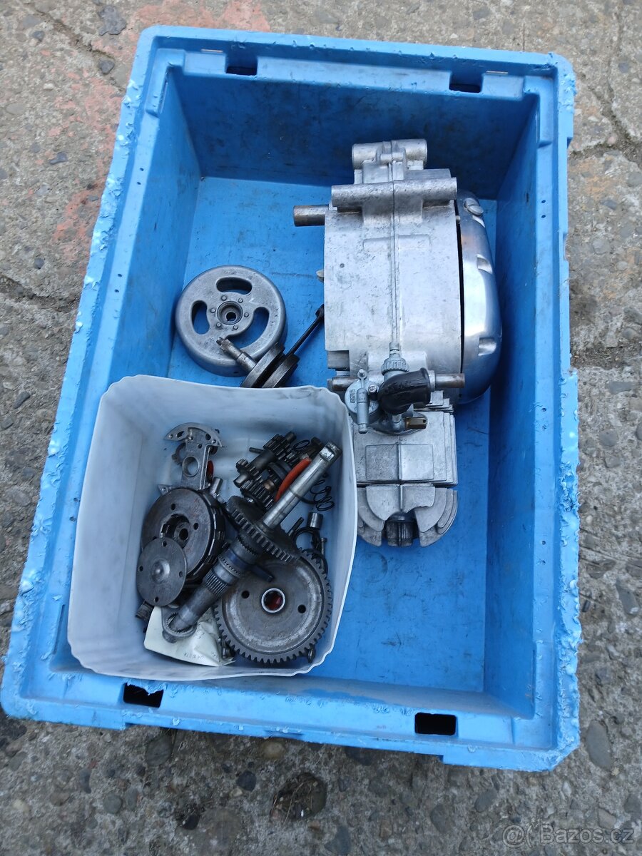 Motor Jawetta,krasny szav 2500kc