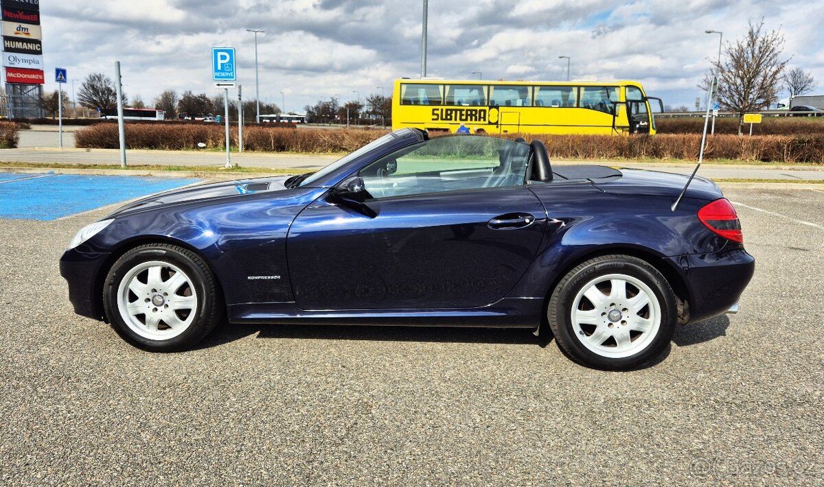 MB SLK 200K 135KW ⭐ XENON - VÝHŘEV -- OFUK KRKU - 2 SADY KOL